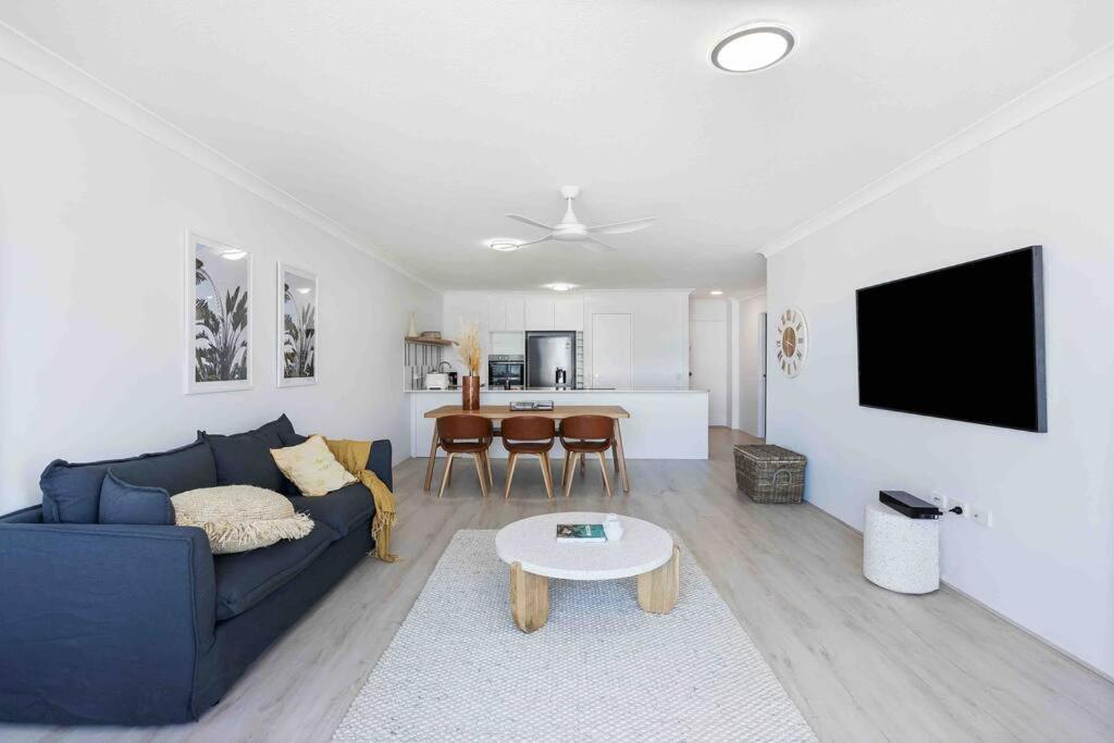 Beachfront Luna * Gold Coast